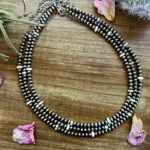 Weißer Büffel und 4 mm Navajo-Perlen-Choker